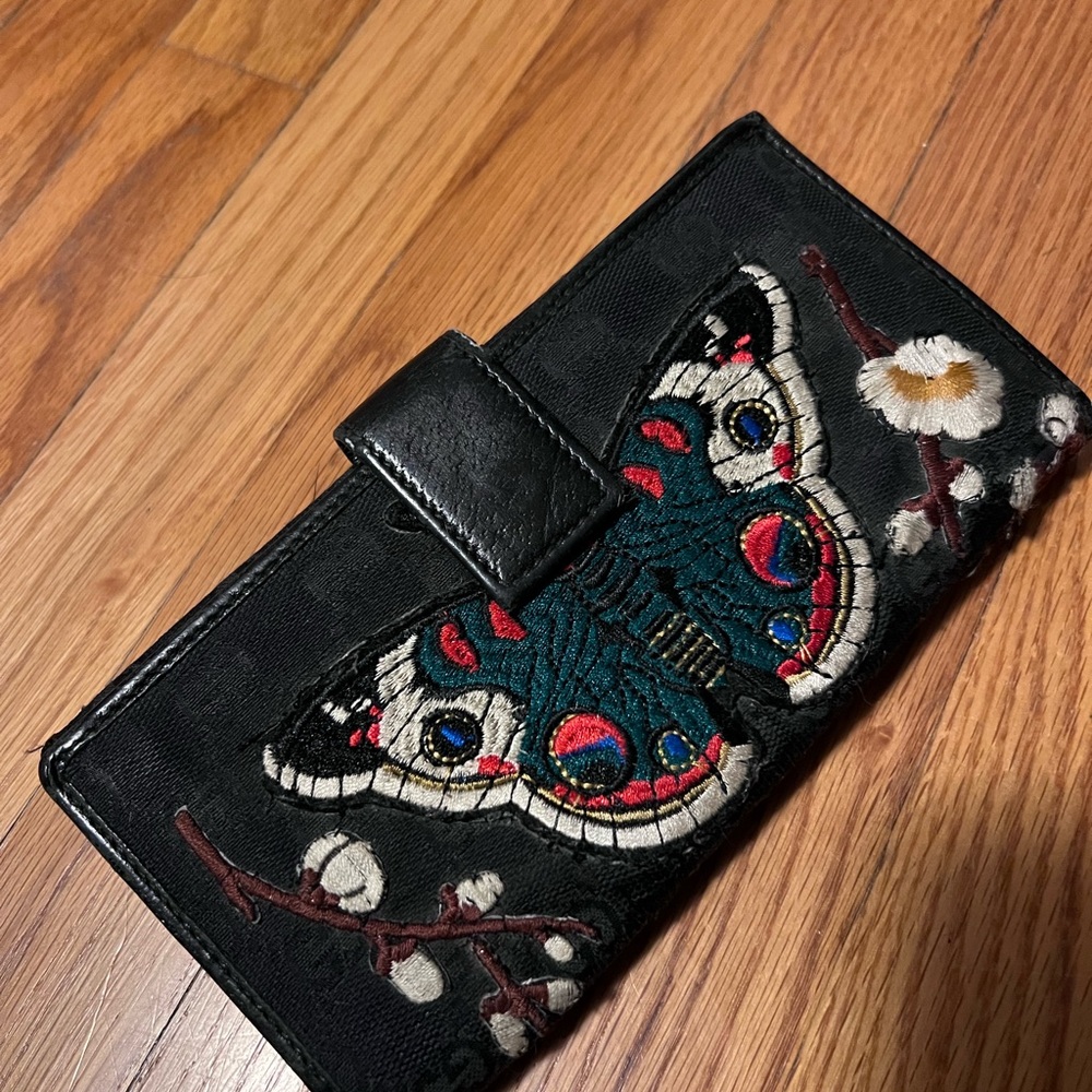 Gucci Vintage Embroidered Butterfly Wallet